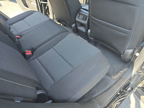 Used 2024 Honda CR-V EX image 11