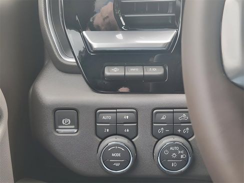 New 2025 Chevrolet Silverado 2500 LTZ w/ LTZ Convenience Package image 25