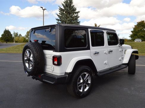 Used 2020 Jeep Wrangler Unlimited Sahara image 5