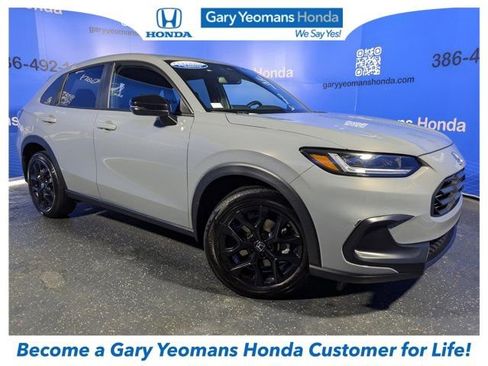 Certified 2025 Honda HR-V Sport image 1