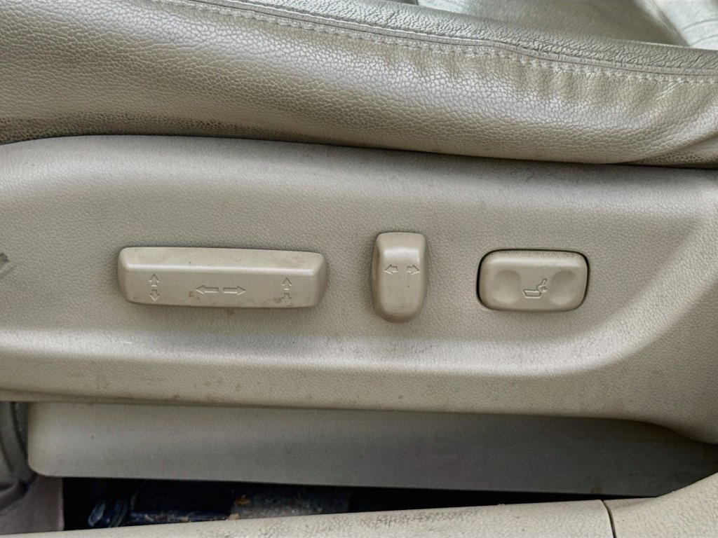 Used 2012 Honda Accord EX-L image 11