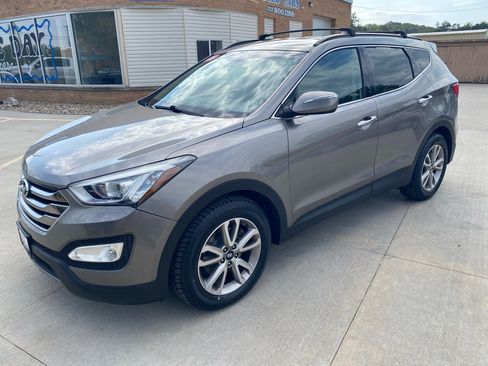 Used 2015 Hyundai Santa Fe Sport 2.0T image 2