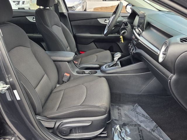 Used 2024 Kia Forte LXS FWD image 16