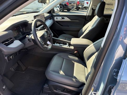New 2026 Ford Explorer Active w/ Active Comfort Package RWD image 14