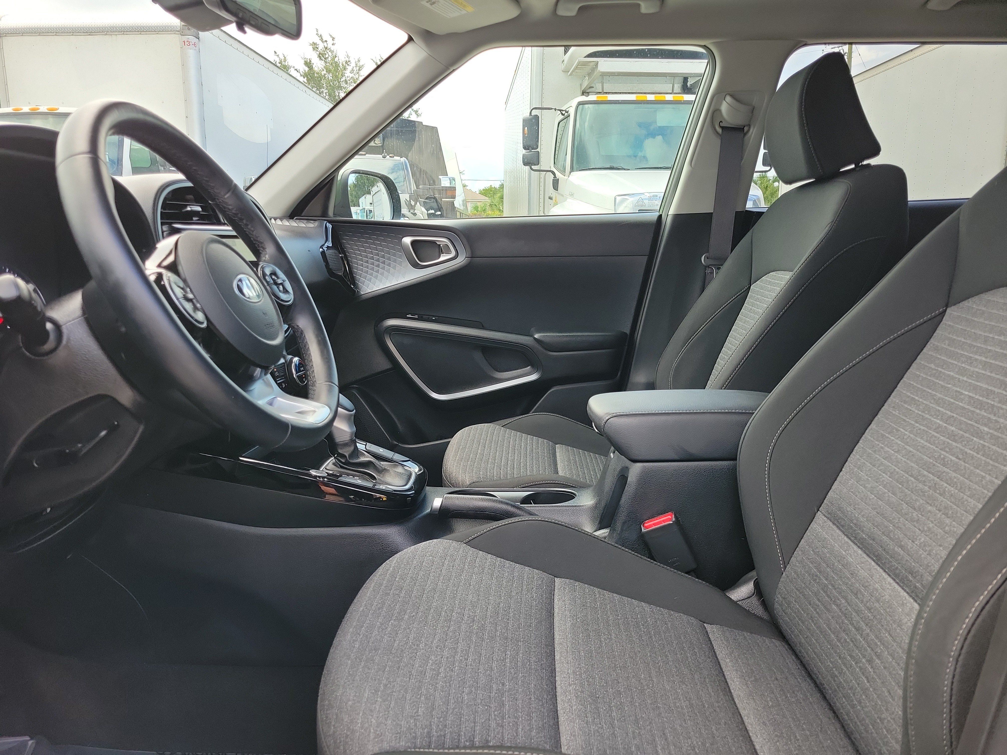 Used 2021 Kia Soul EX FWD image 21