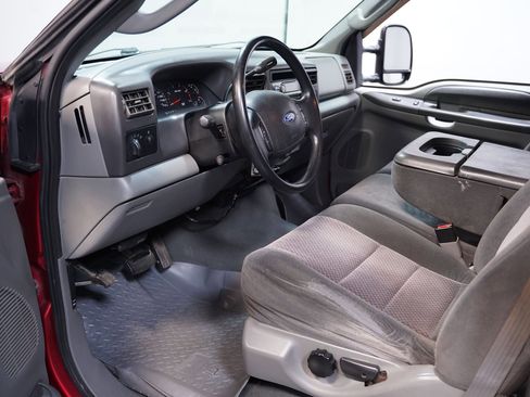 Used 2003 Ford F350 XLT image 4