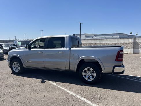 Used 2022 RAM 1500 Laramie AWD/4WD image 3