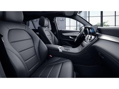 Certified 2023 Mercedes-Benz GLC 300 4MATIC Coupe image 4