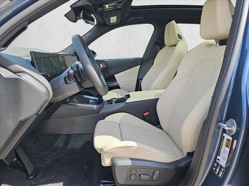 Used 2026 BMW X3 xDrive30i w/ Convenience Package AWD/4WD image 4