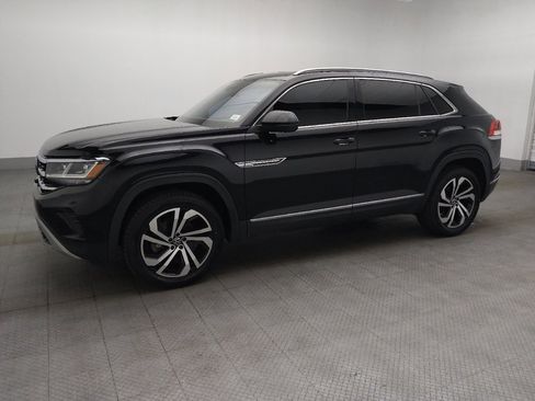 Used 2020 Volkswagen Atlas Cross Sport SEL Premium AWD/4WD image 2