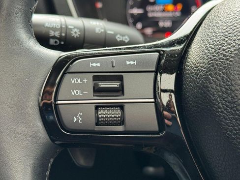 Used 2025 Honda Pilot Elite image 15