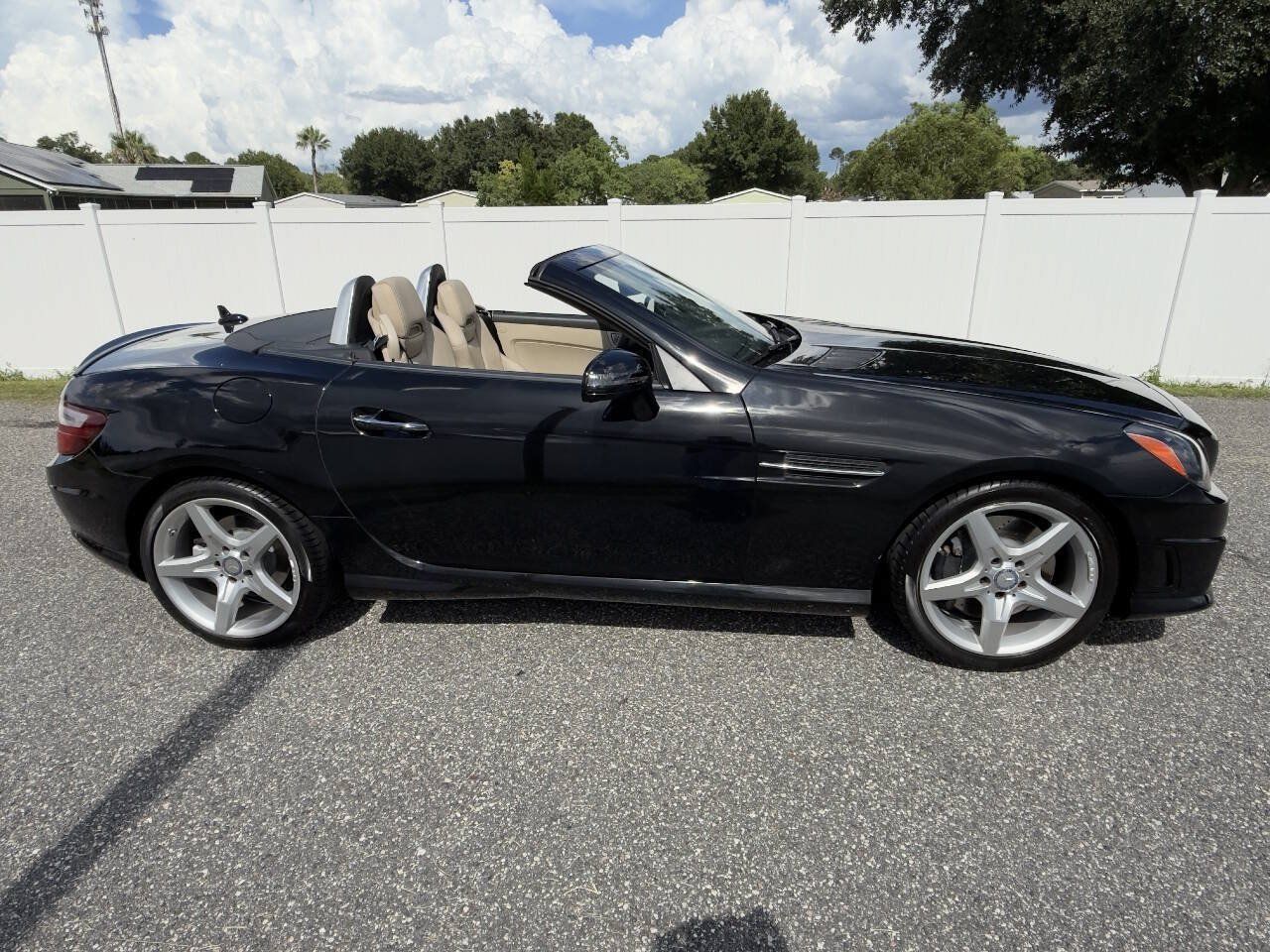 Used 2013 Mercedes-Benz SLK 250 image 4
