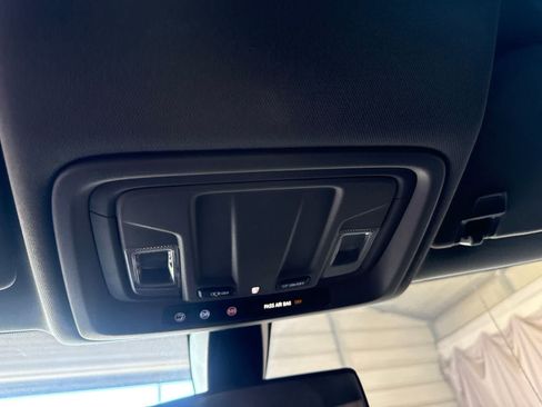 Used 2020 Chevrolet Silverado 1500 LT w/ All-Star Edition RWD image 24