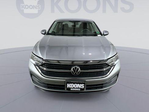 Used 2022 Volkswagen Jetta S image 11