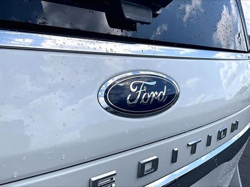 Used 2022 Ford Expedition King Ranch AWD/4WD image 30