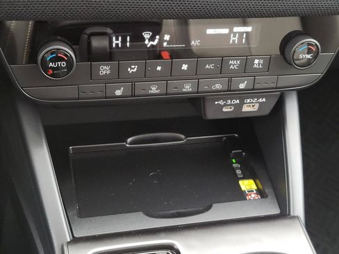 New 2026 Subaru Outback Limited AWD/4WD image 12