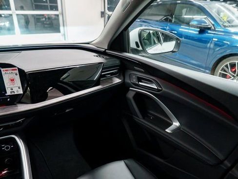 Used 2025 Audi Q5 Premium Plus image 10