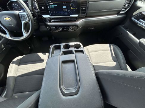 Used 2025 Chevrolet Silverado 1500 LT AWD/4WD image 12