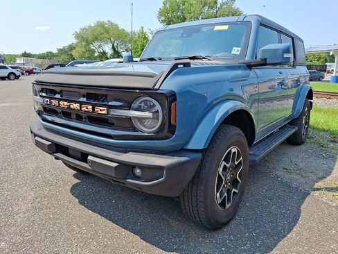 Certified 2023 Ford Bronco Outer Banks AWD/4WD image 3