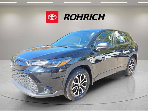 Used 2024 Toyota Corolla Cross S image 1