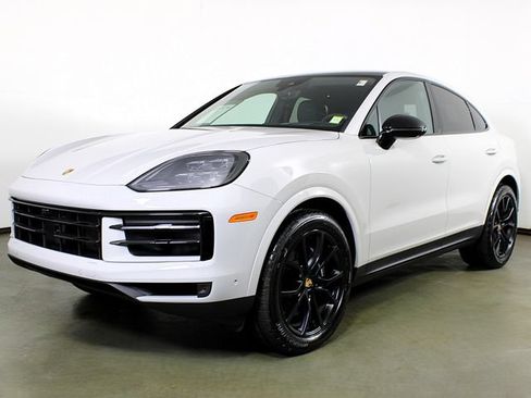 Certified 2026 Porsche Cayenne Coupe AWD/4WD image 1
