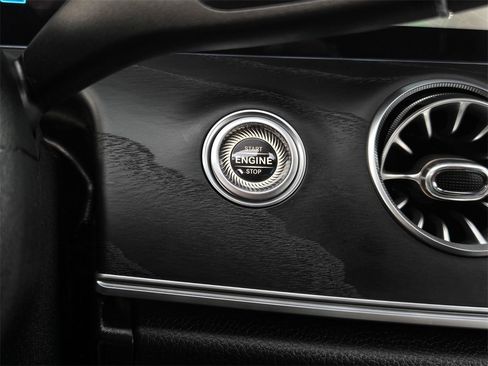 Used 2022 Mercedes-Benz E 450 4MATIC Cabriolet image 26