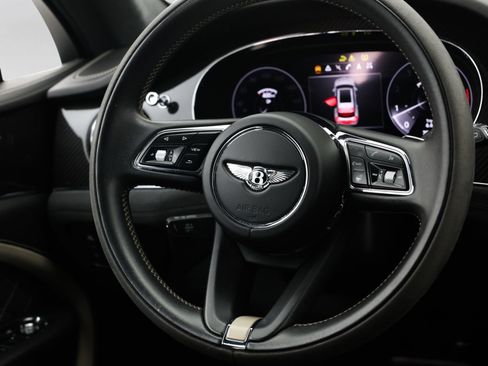 Used 2021 Bentley Bentayga Speed AWD/4WD image 24