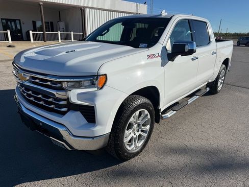 Used 2023 Chevrolet Silverado 1500 LTZ image 2