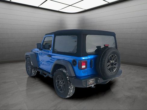 Used 2024 Jeep Wrangler Sport S image 3
