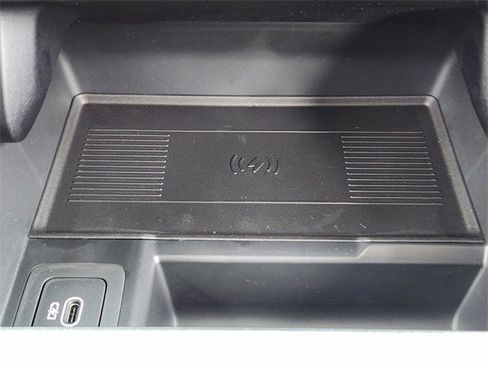 New 2026 Land Rover Range Rover Velar S image 14