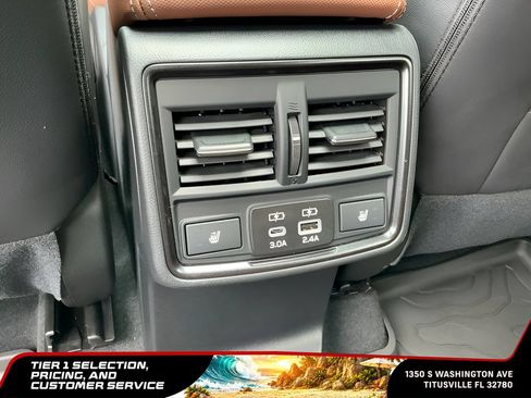 Used 2025 Subaru Forester Touring w/ Popular Package - Touring AWD/4WD image 28