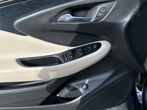 Used 2017 Buick Envision Preferred w/ LPO, Cargo Package FWD image 10