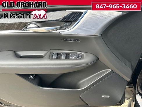 Used 2025 Cadillac XT6 Premium Luxury w/ Technology Package AWD/4WD image 8
