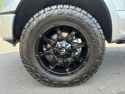 Used 2020 Ford F150 Lariat w/ Equipment Group 502A Luxury AWD/4WD image 19