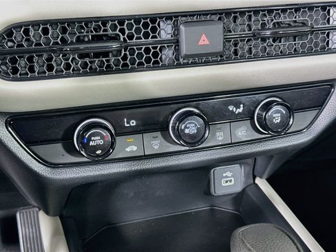 Used 2025 Honda HR-V LX image 22