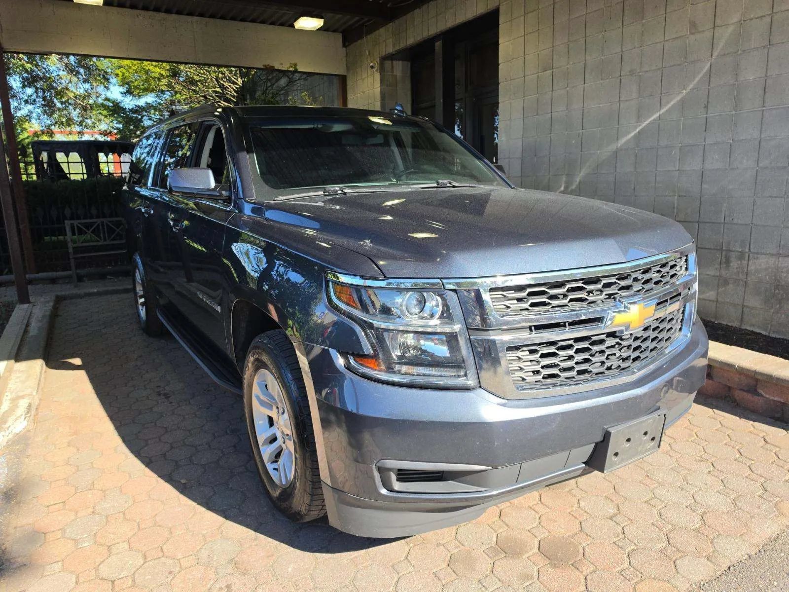 Used 2019 Chevrolet Suburban LS AWD/4WD image 4