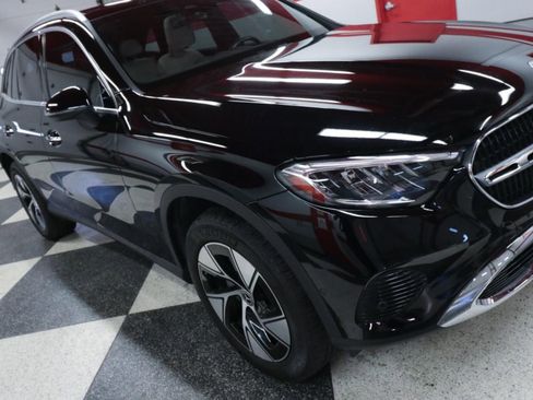 Used 2024 Mercedes-Benz GLC 300 4MATIC image 33