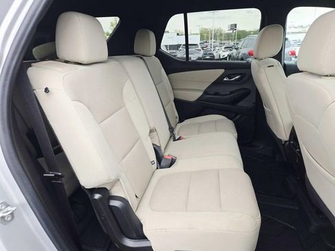 Certified 2022 Chevrolet Traverse LS image 13