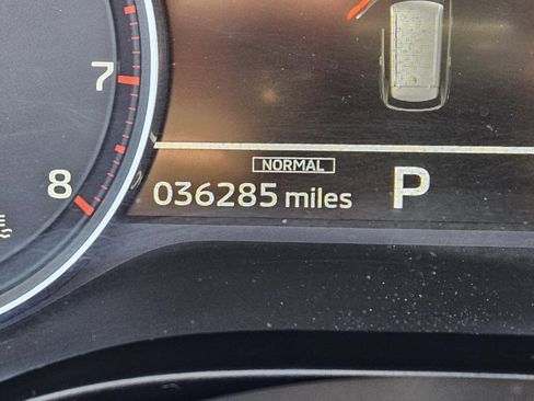 Used 2024 Mitsubishi Outlander SE image 28