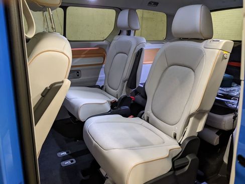 New 2025 Volkswagen ID. Buzz Pro S Plus image 23