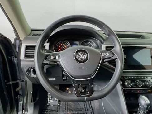 Used 2018 Volkswagen Atlas SEL AWD/4WD image 10