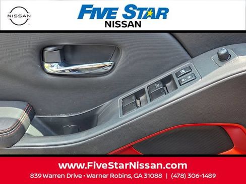 Used 2022 Nissan Frontier PRO-4X w/ Technology Package AWD/4WD image 30