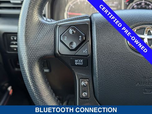 Used 2021 Toyota 4Runner TRD Off-Road Premium w/ Moonroof Package AWD/4WD image 25