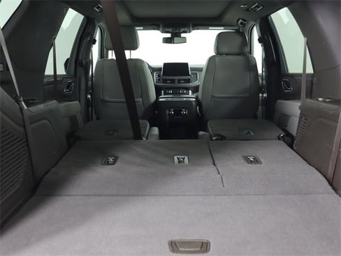 Used 2021 GMC Yukon SLT w/ SLT Premium Package image 26