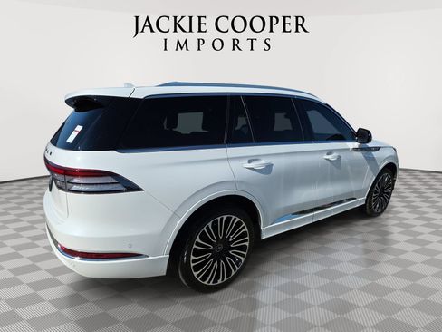 Used 2023 Lincoln Aviator Black Label w/ Dynamic Handling Package AWD/4WD image 5
