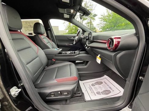 New 2026 Chevrolet Equinox RS w/ Convenience Package III AWD/4WD image 19