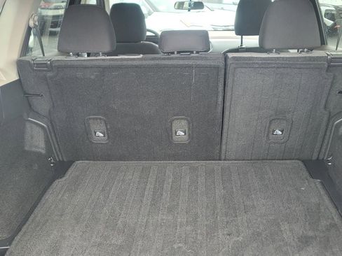 Certified 2021 Nissan Rogue SV image 10