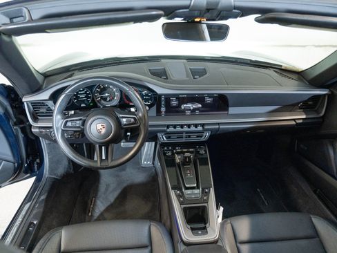 Certified 2021 Porsche 911 Carrera 4S AWD/4WD image 23