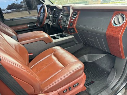Used 2014 Ford F250 King Ranch w/ King Ranch w/Chrome Package image 24