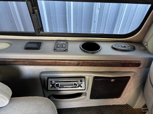 Used 2003 Ford E-150 and Econoline 150 image 22